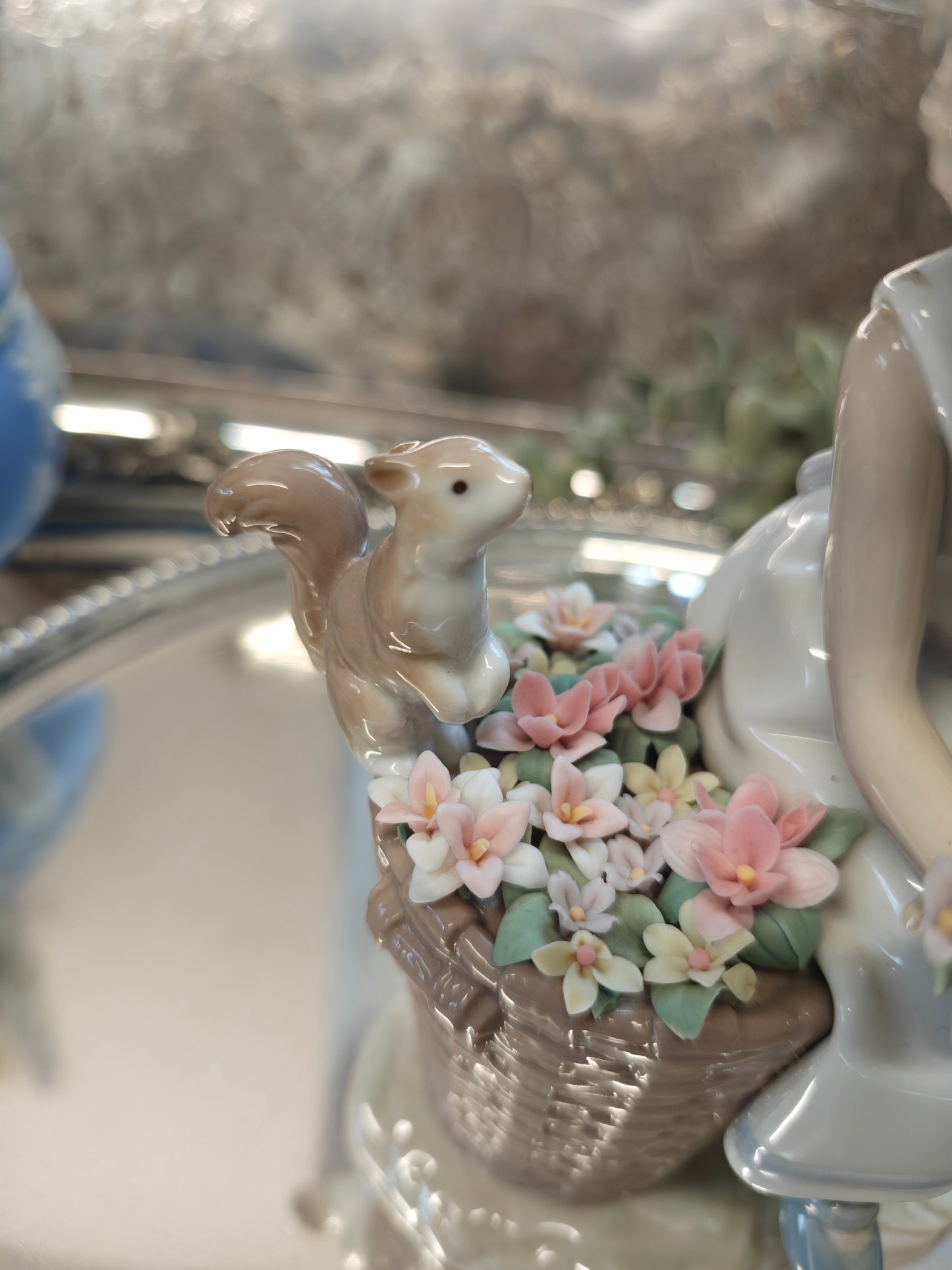Lladro Figurine Hello Little Squirrel!