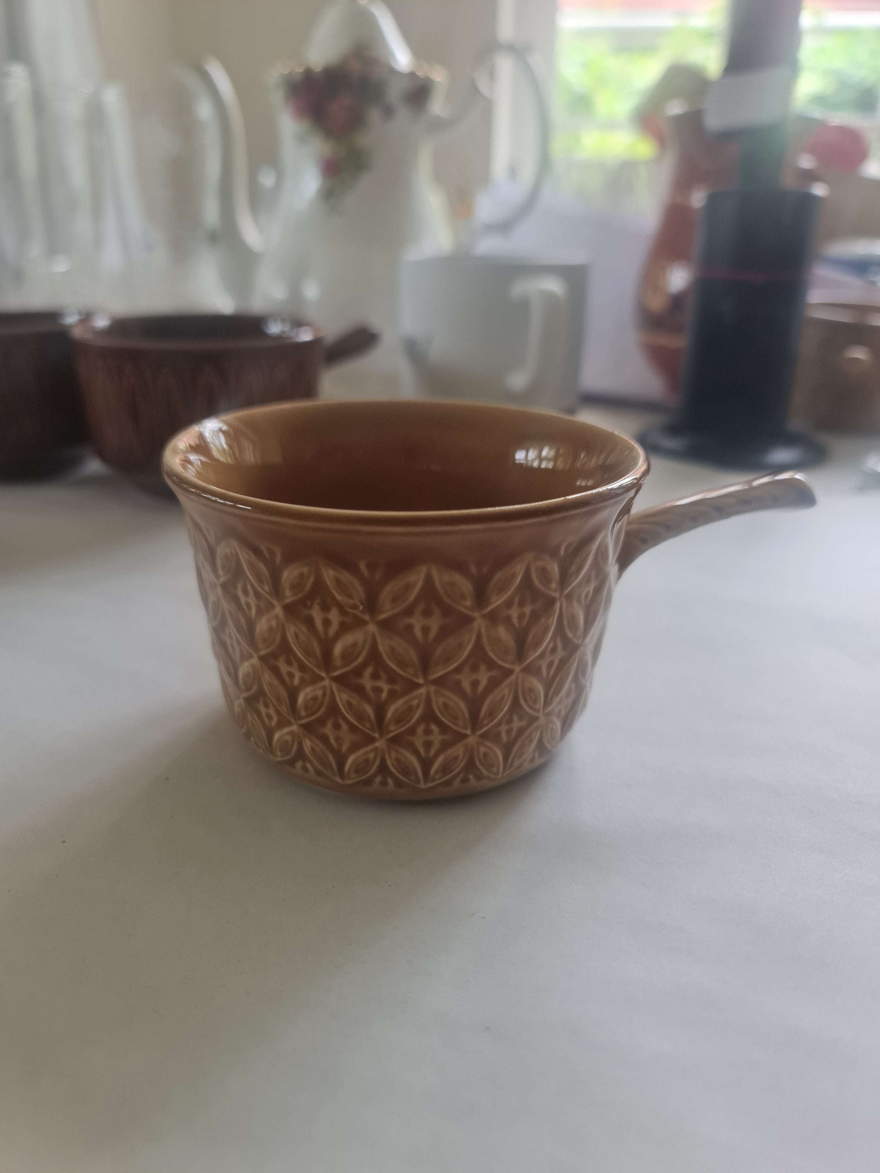 1960 Tams brown Stoneware soup mug with Sgraffito design