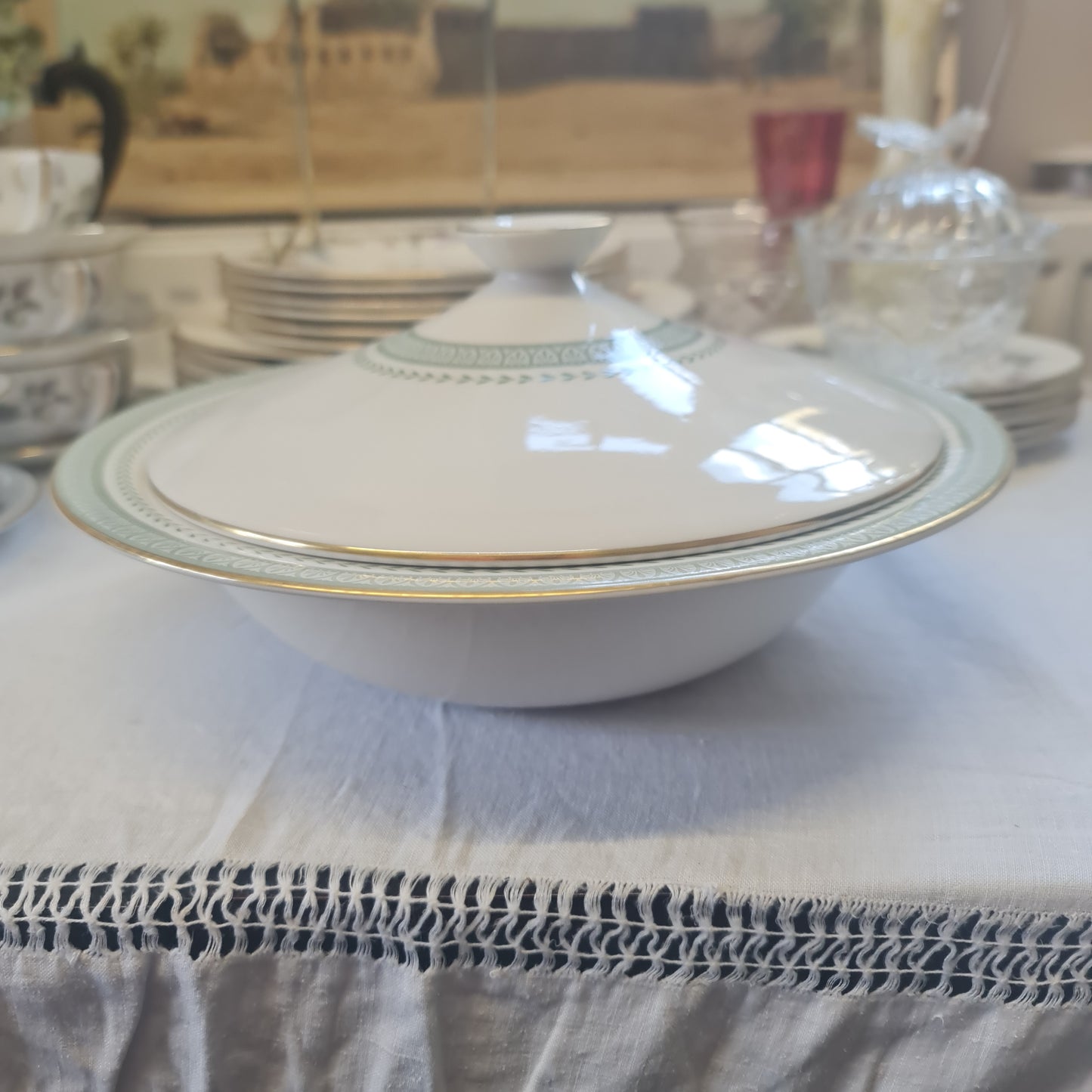 Royal Doulton fine bone china Tureen - Berkshire