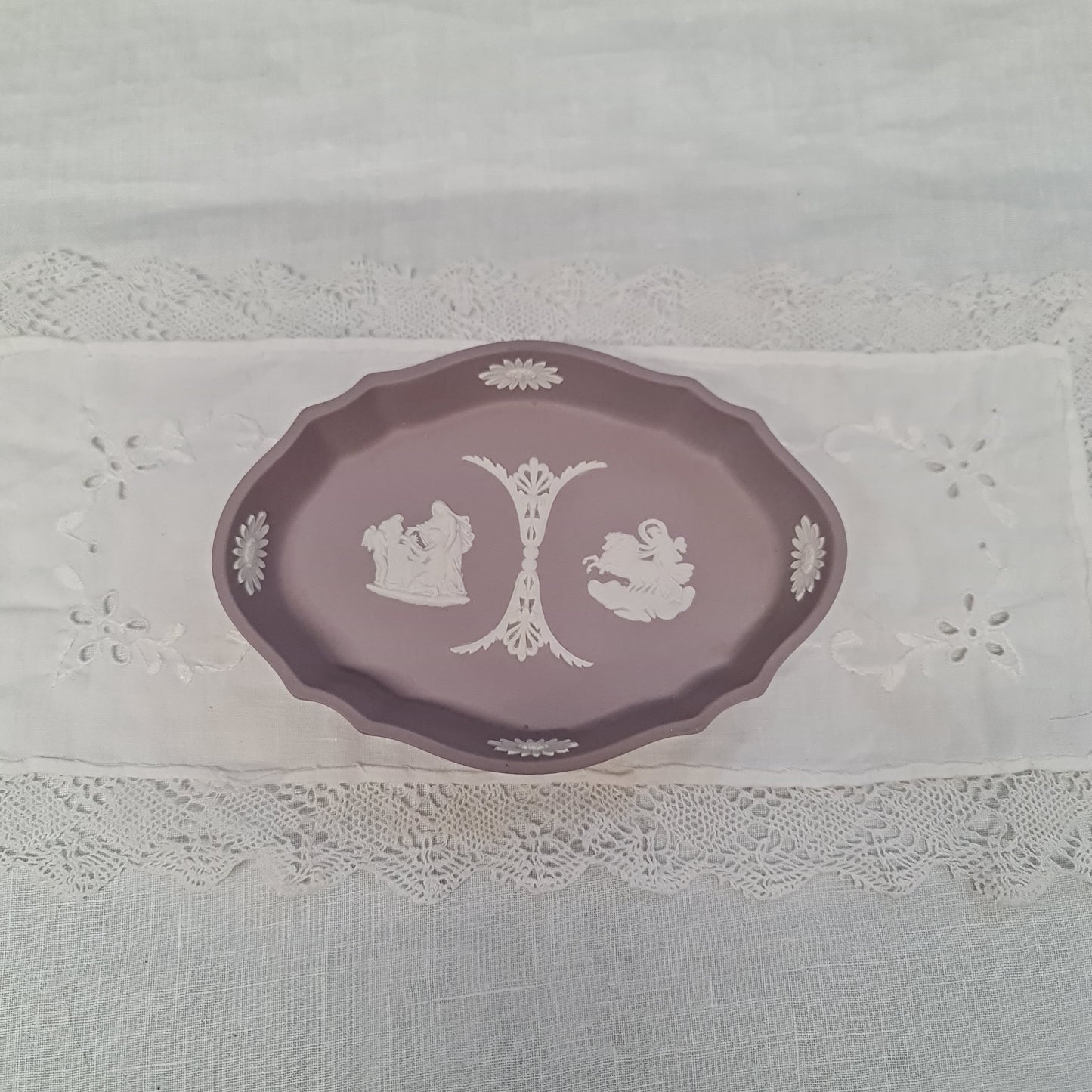 Rare Lilac Wedgwood jasperware trinket dish