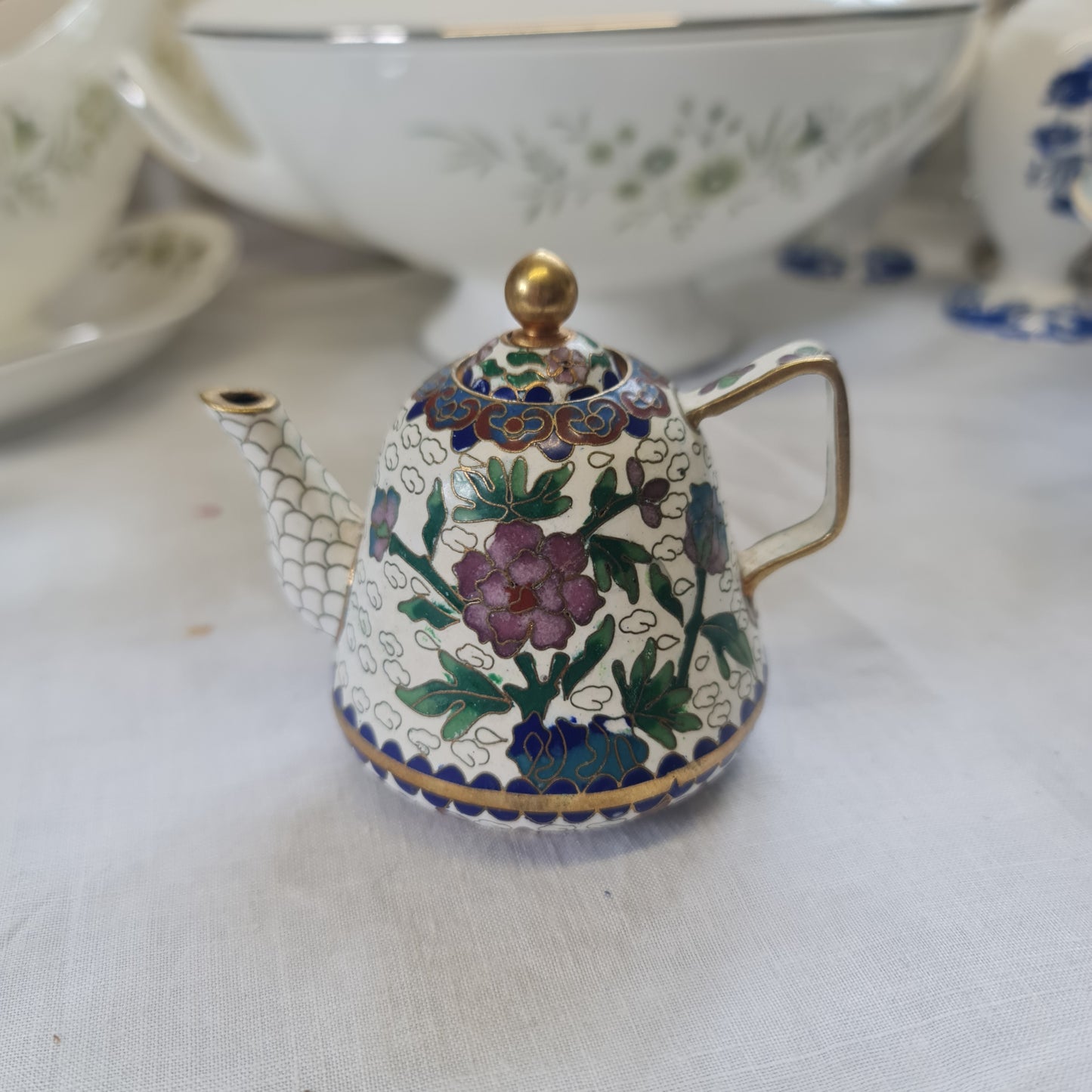 Cloisonné Ming Dynasty White w/Flower. Beautiful miniature cloisonne teapot