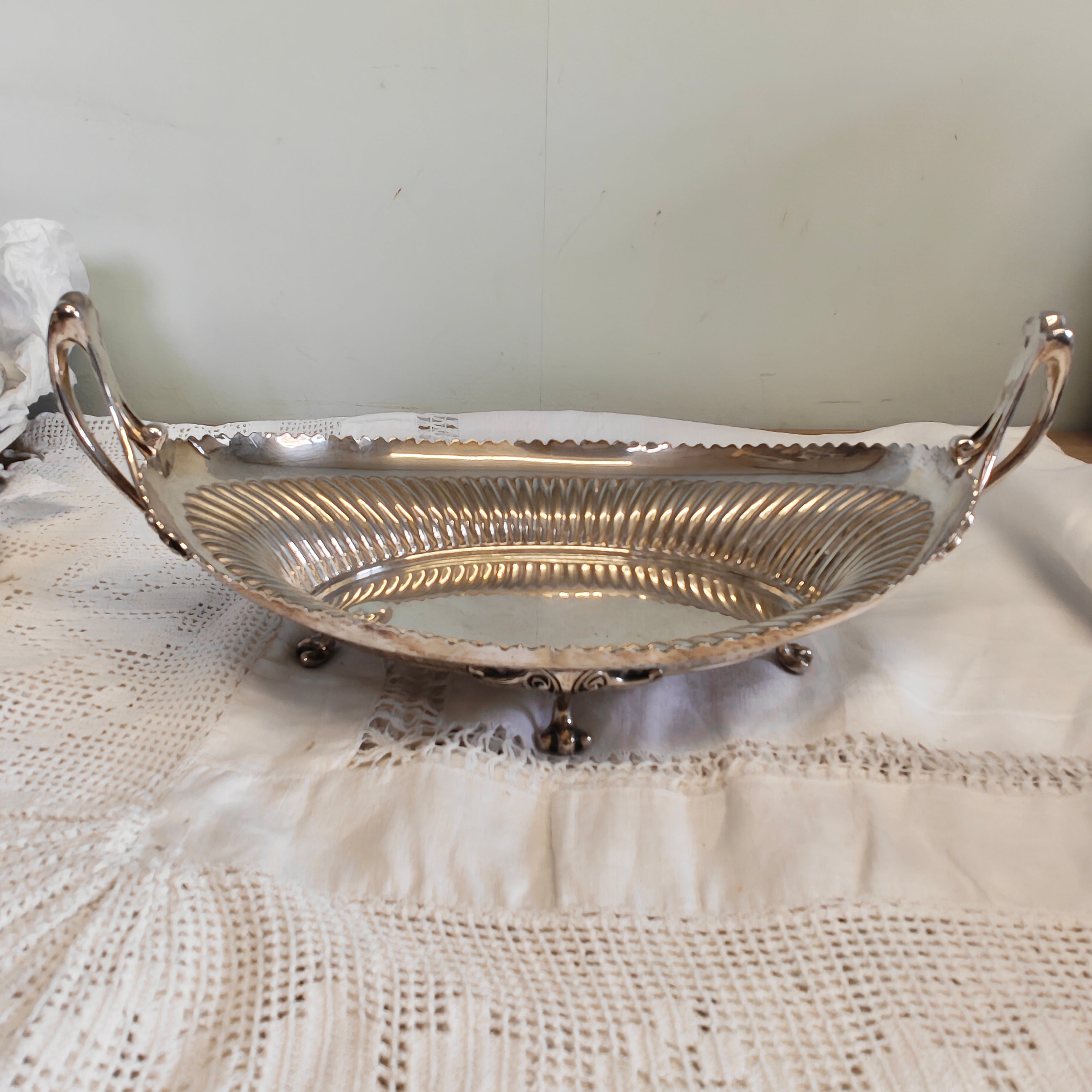 Vintage Walker and Hall silver plated bread basket