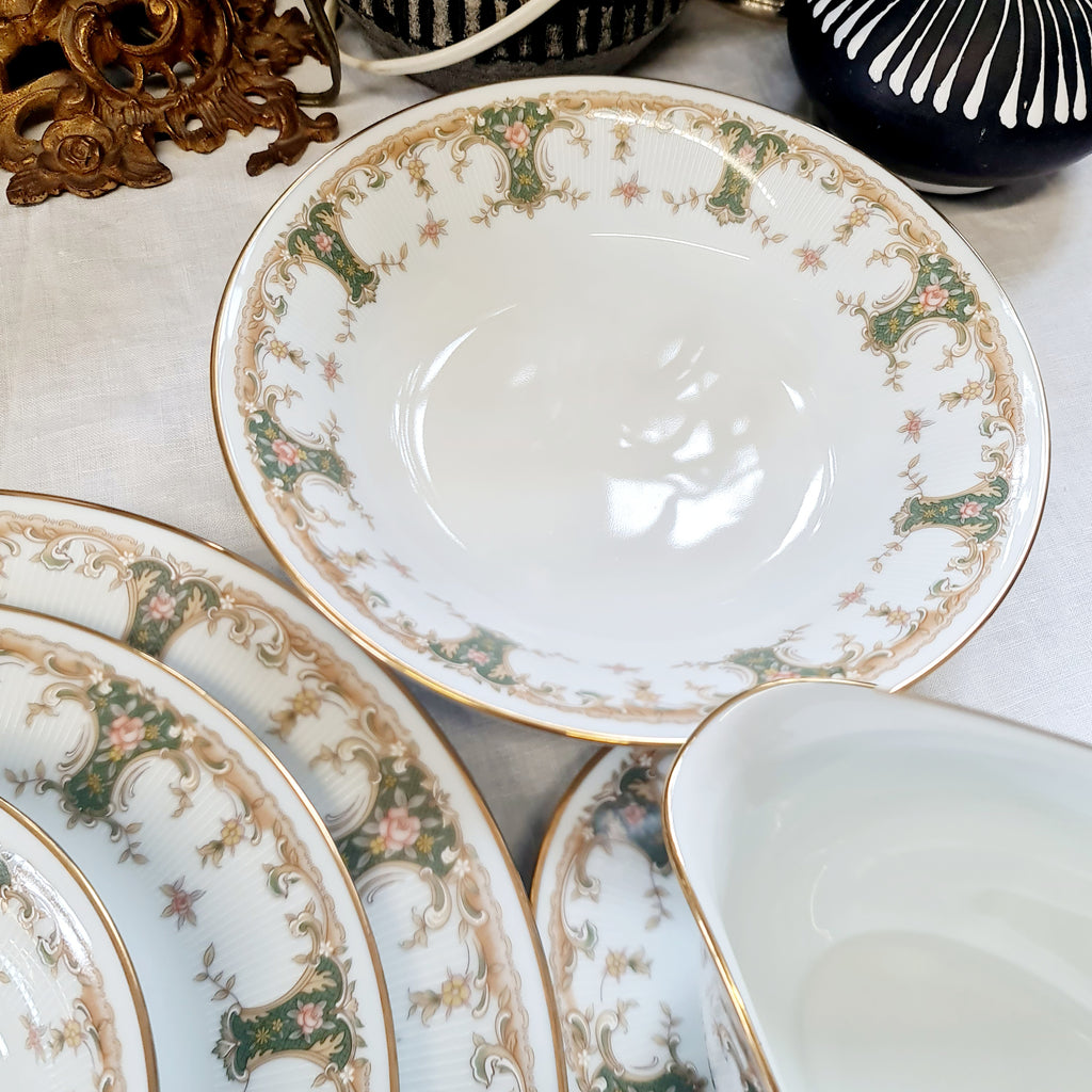 HIGH quality Noritake Dinner set