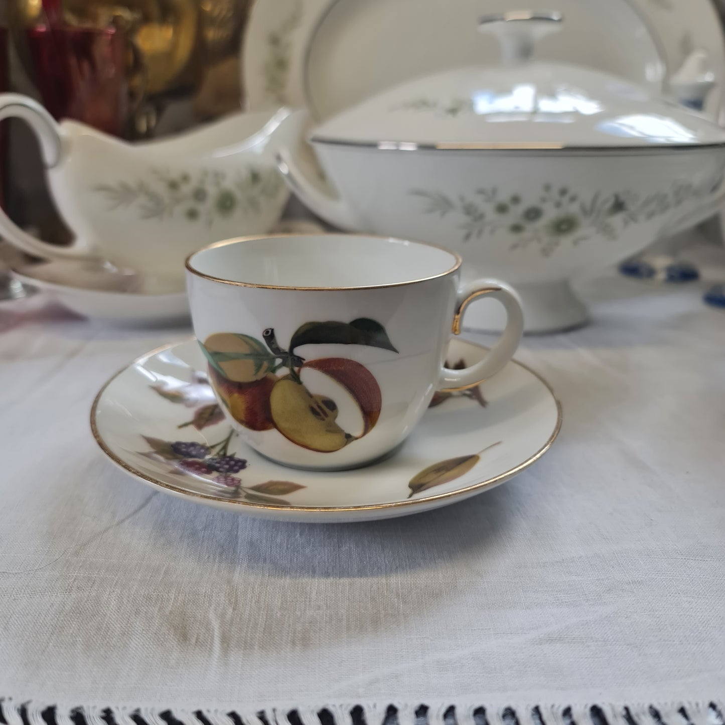 Royal Worcester Evesham tea set with gold rim