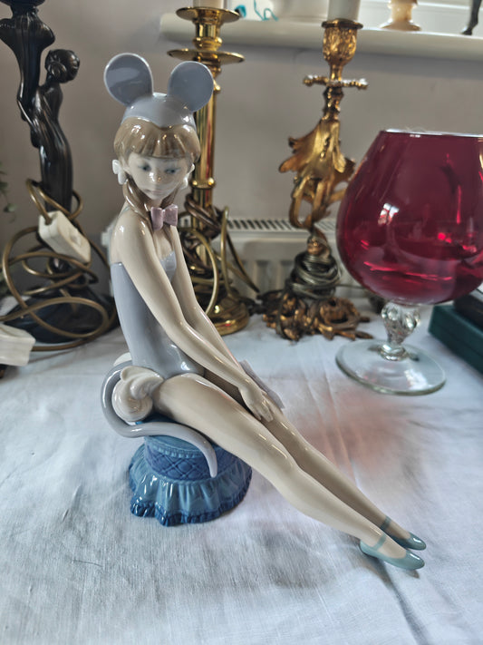 Lladró porcelain figurine very good condition