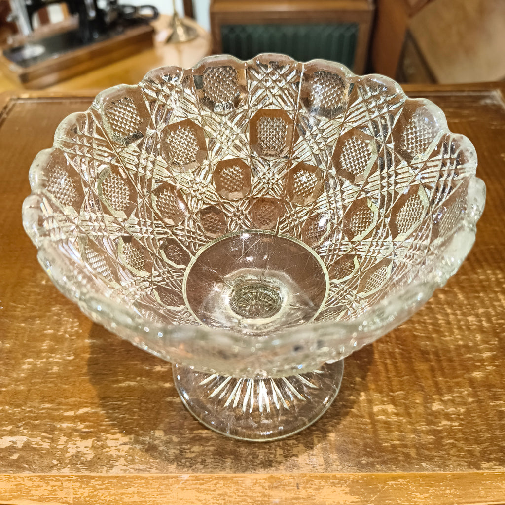 Vintage Clear Pressed Glass Pedestal Bowl – Scalloped Edge Diamond Cut Compote