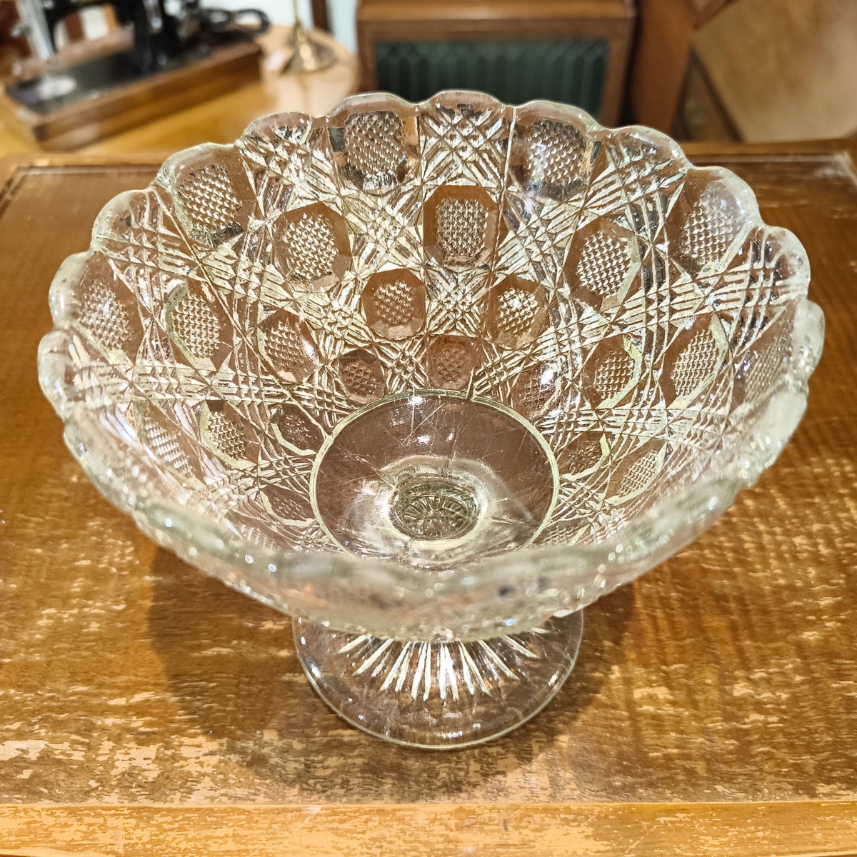 Vintage Clear Pressed Glass Pedestal Bowl – Scalloped Edge Diamond Cut Compote