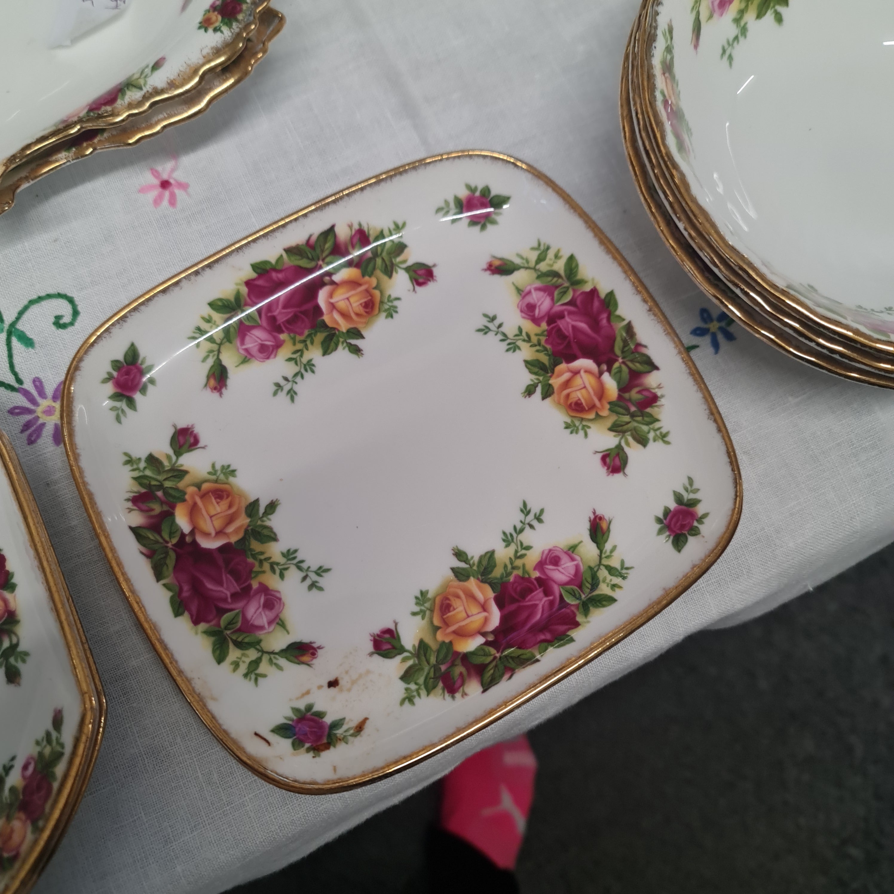 Royal Albert - Old Country Roses Dinnerware