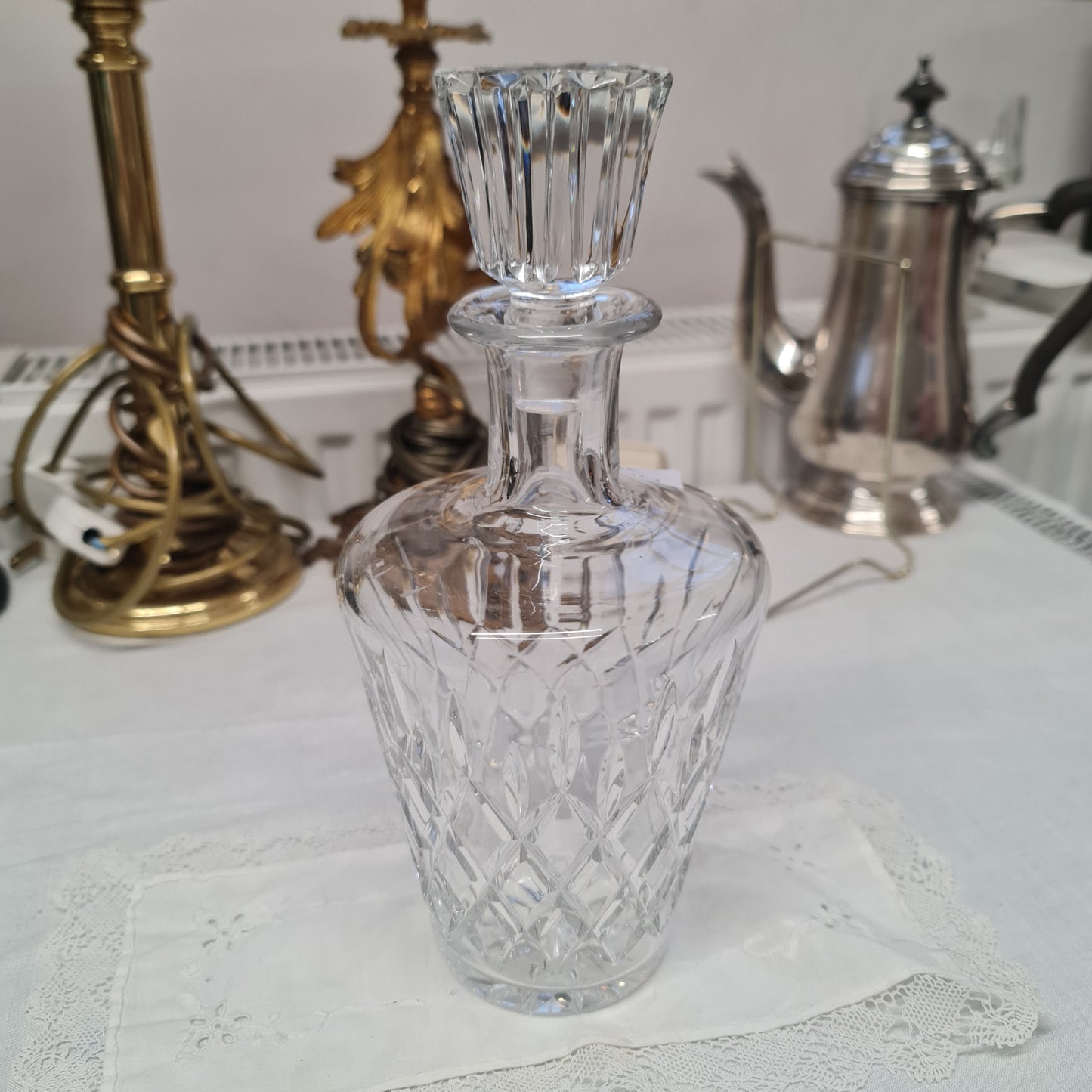 Exquisite Waterford Lismone crystal  decanter - minor nip at the bottom of lid