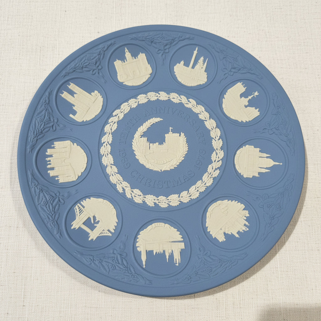 Wedgwood Jasperware decorative Plate (Windsor Castle)