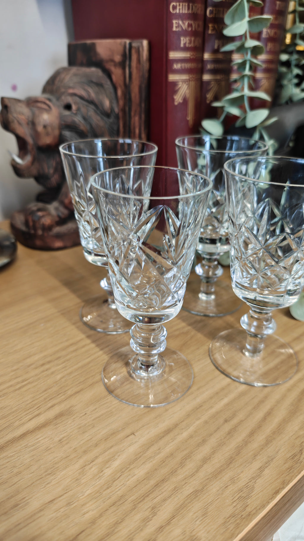 Vintage handmade pressed glass with stem feet X4 - h 12 cm