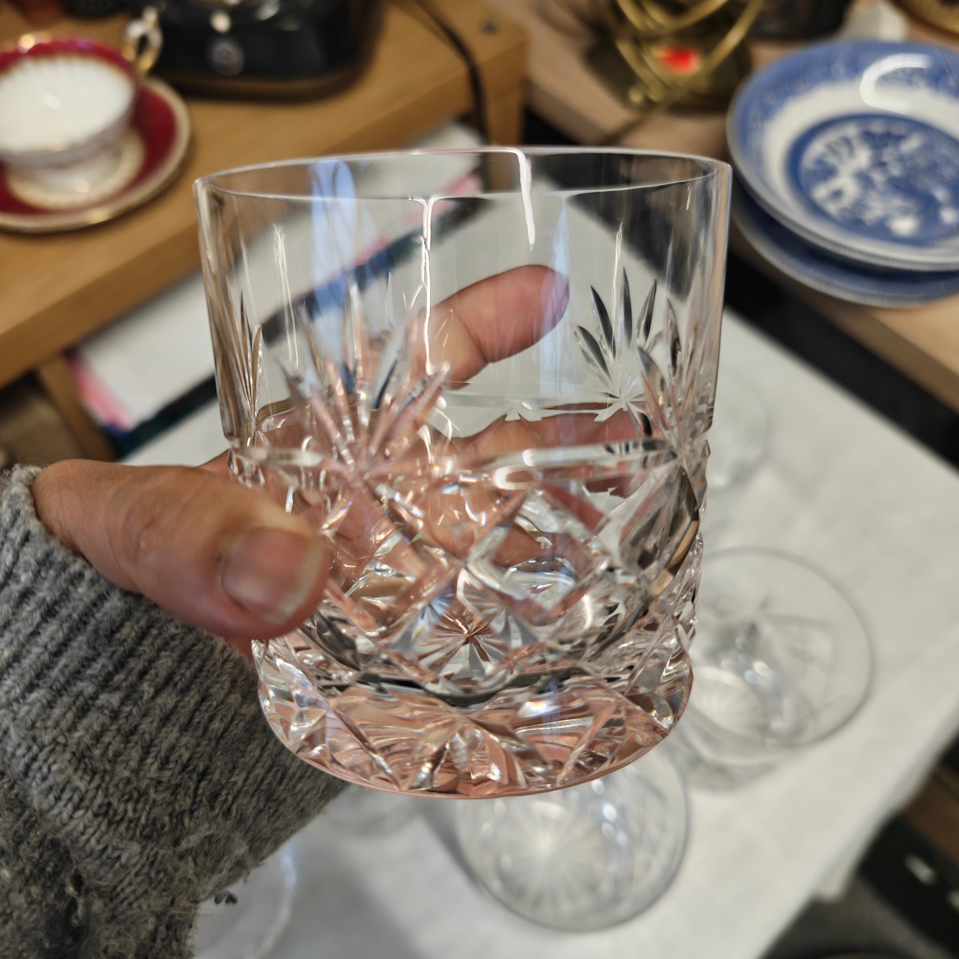 9 x High quality hand cut crystal glassware
