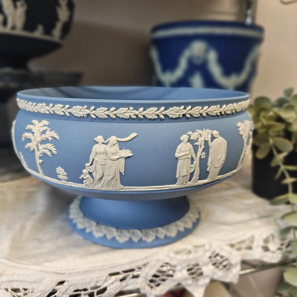Wedgewood Jasperware Padestal Bowl 1891-1908