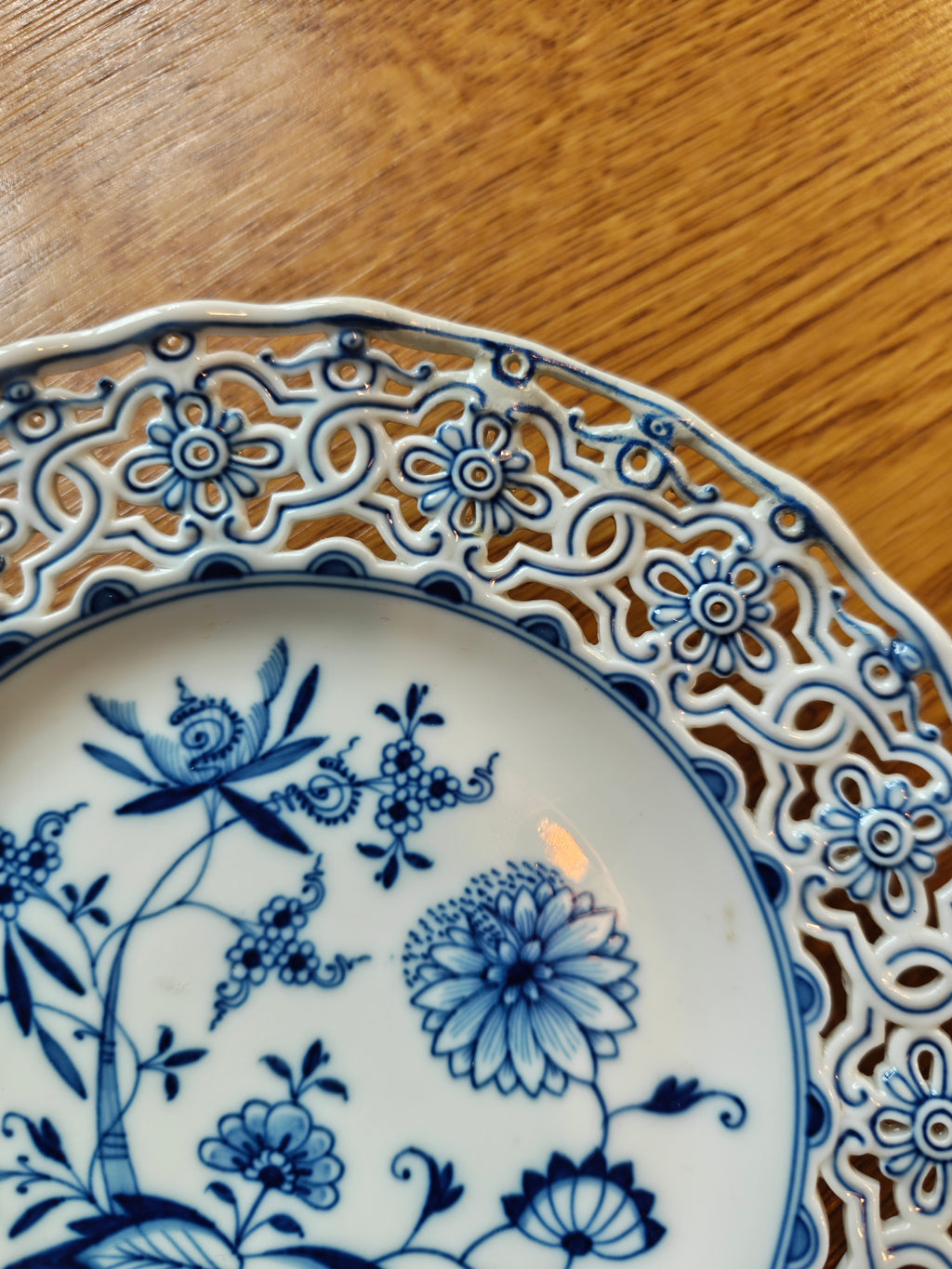 Messien 19th century pierce blue and white plate