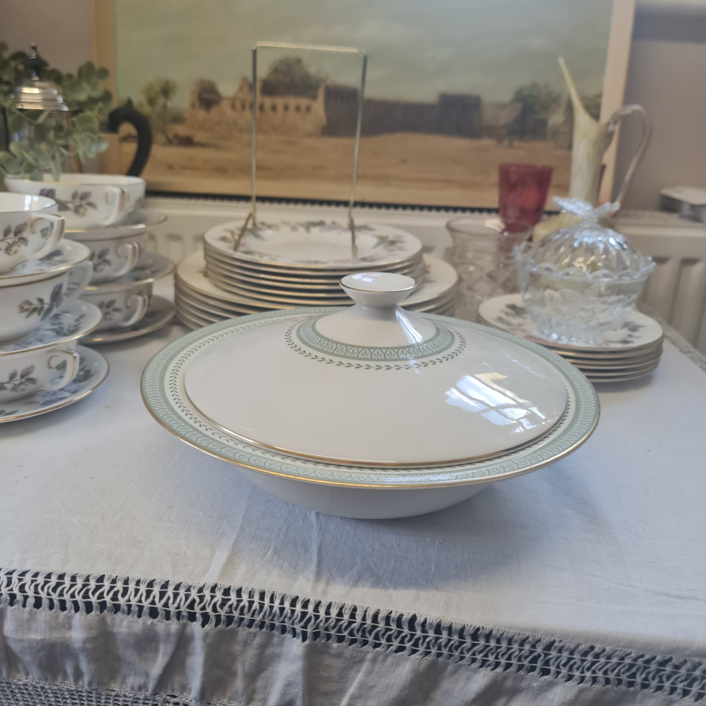 Royal Doulton fine bone china Tureen - Berkshire