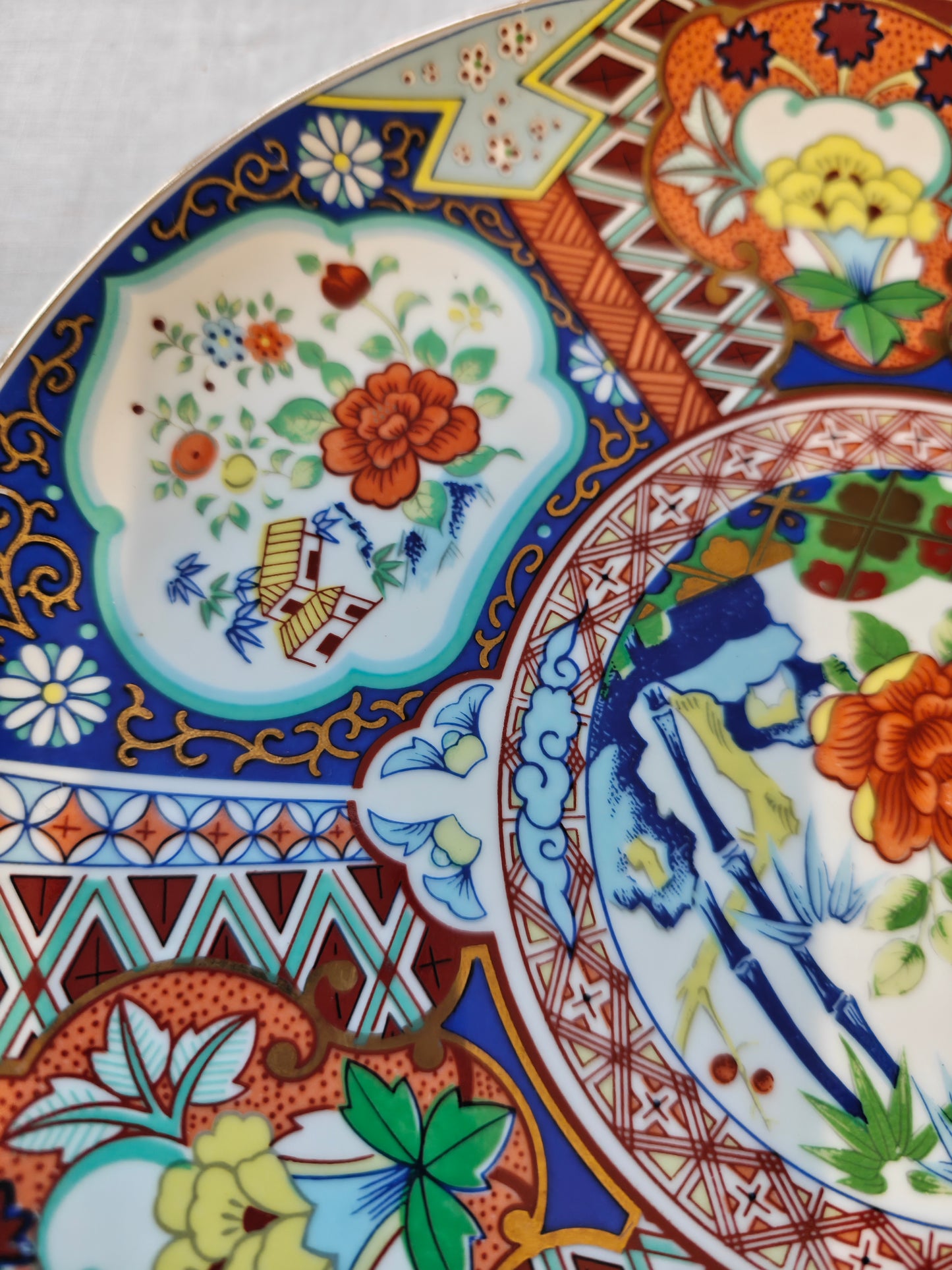 Japanese Imari Ware Porcelain Plate, 10 1/4 VGC