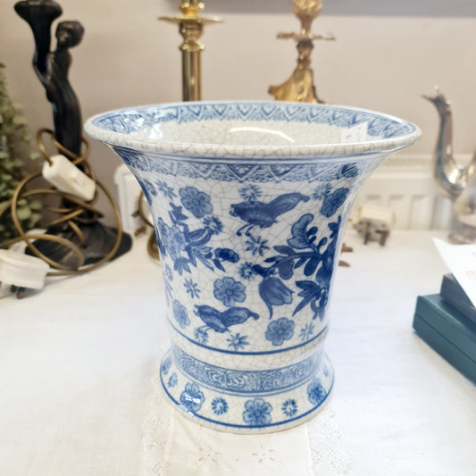 Lovely vintage cracker design hand painted big vase