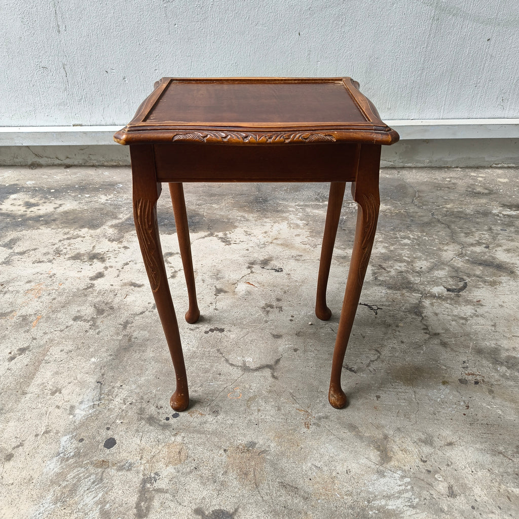 Vintage Queen Anne Revival Hand-Carved Mahogany Nesting Tables