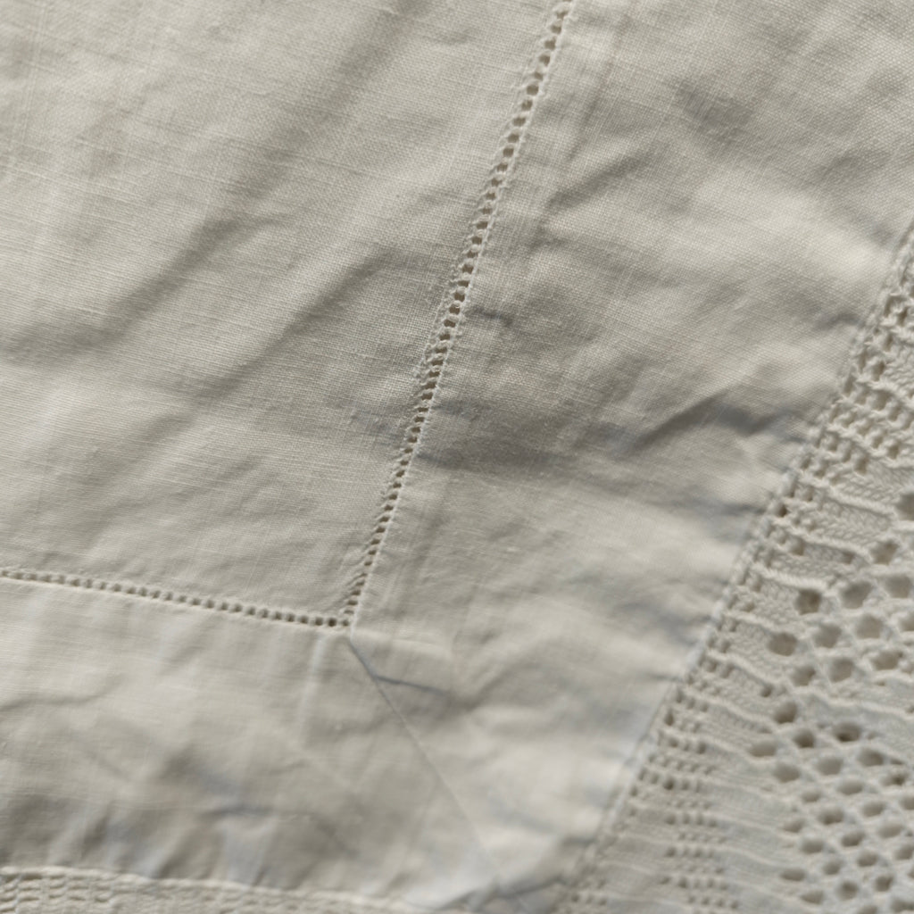 Vintage square linen table cloth with hand crochet edge 150 x150 cm
