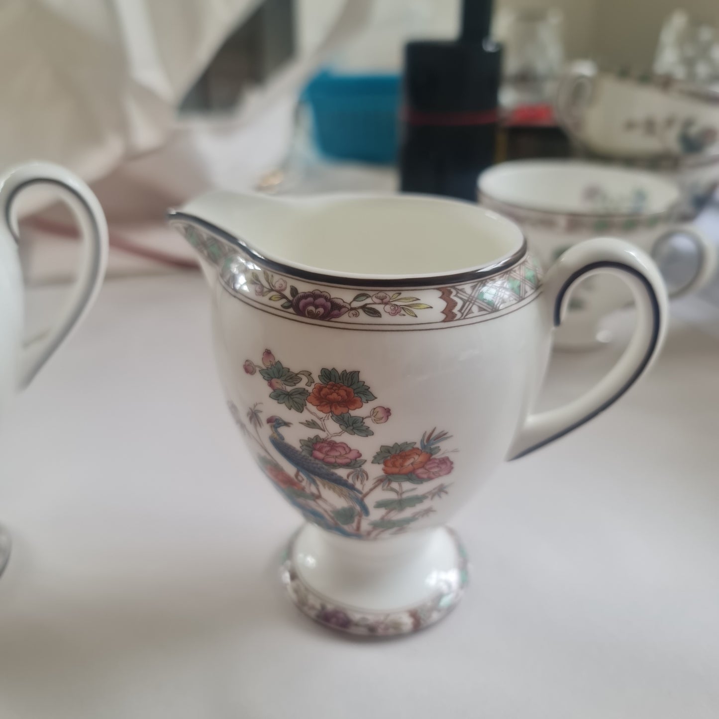 Wedgwood kutani milk jug abd sugarbowl with lid