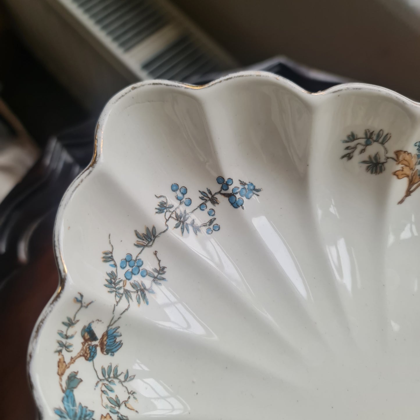 Fantastic vintage cake stand -minor loss of gold edge