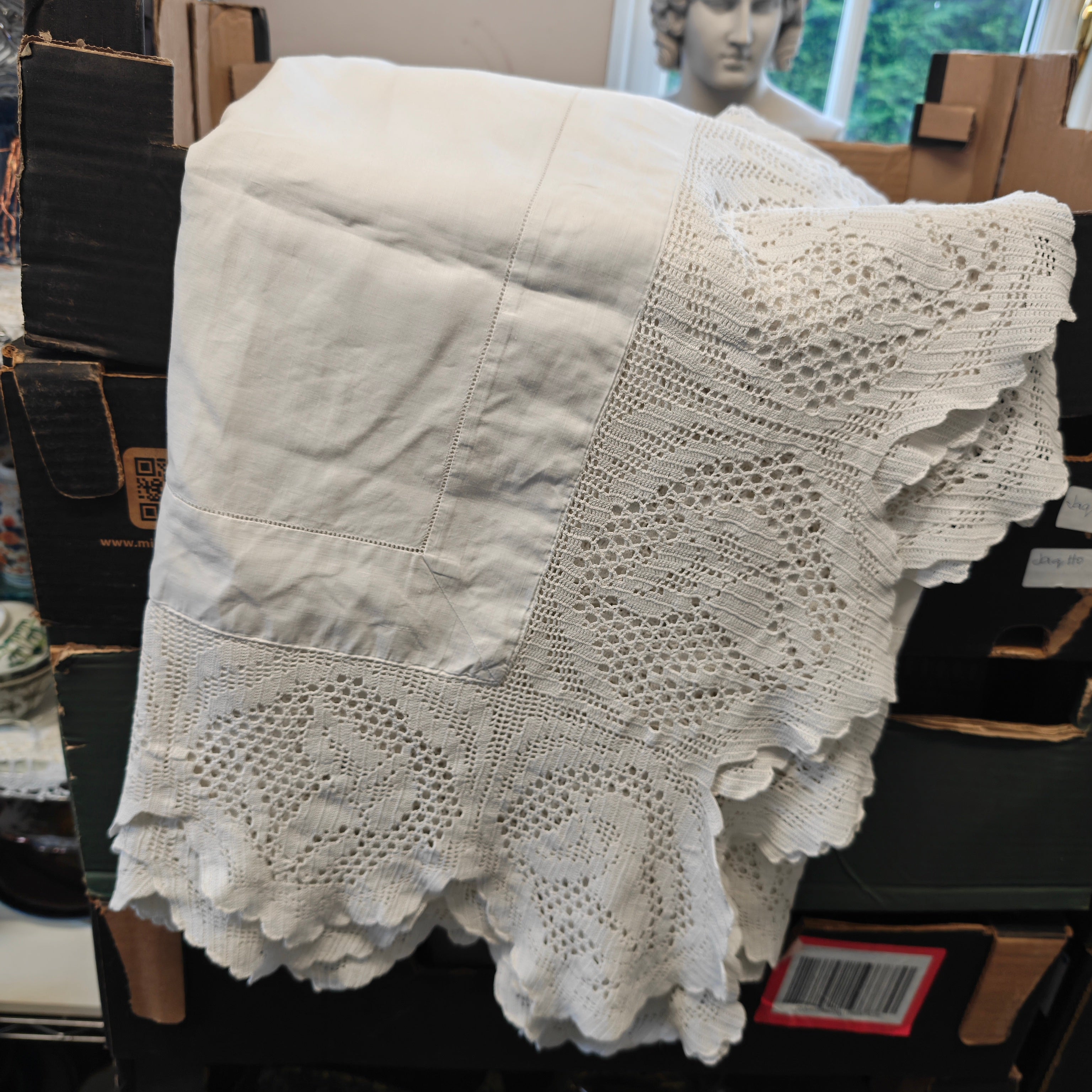 Vintage square linen table cloth with hand crochet edge 150 x150 cm