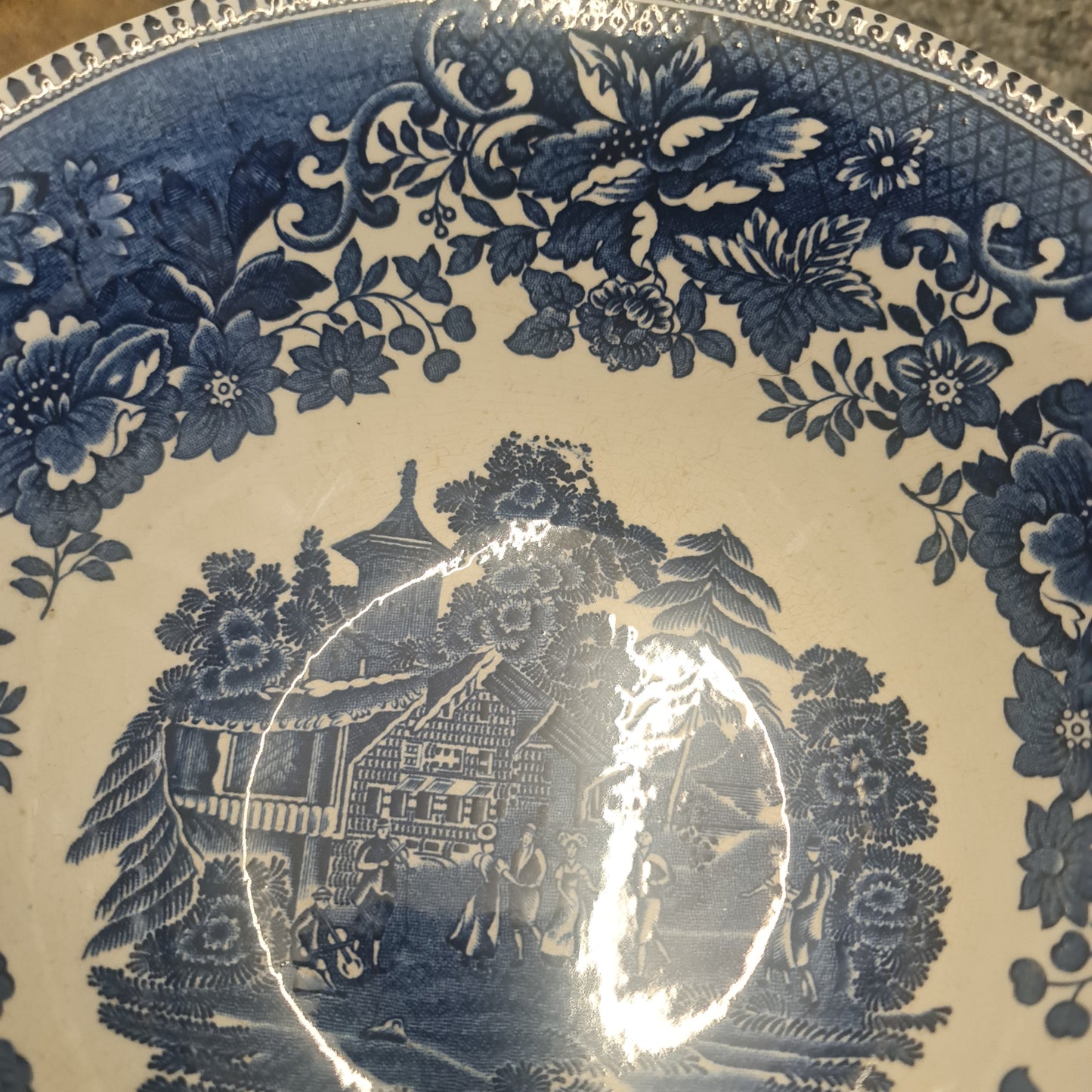 Enoch Wedgwood Avon cottage bug bowl - minor crazing