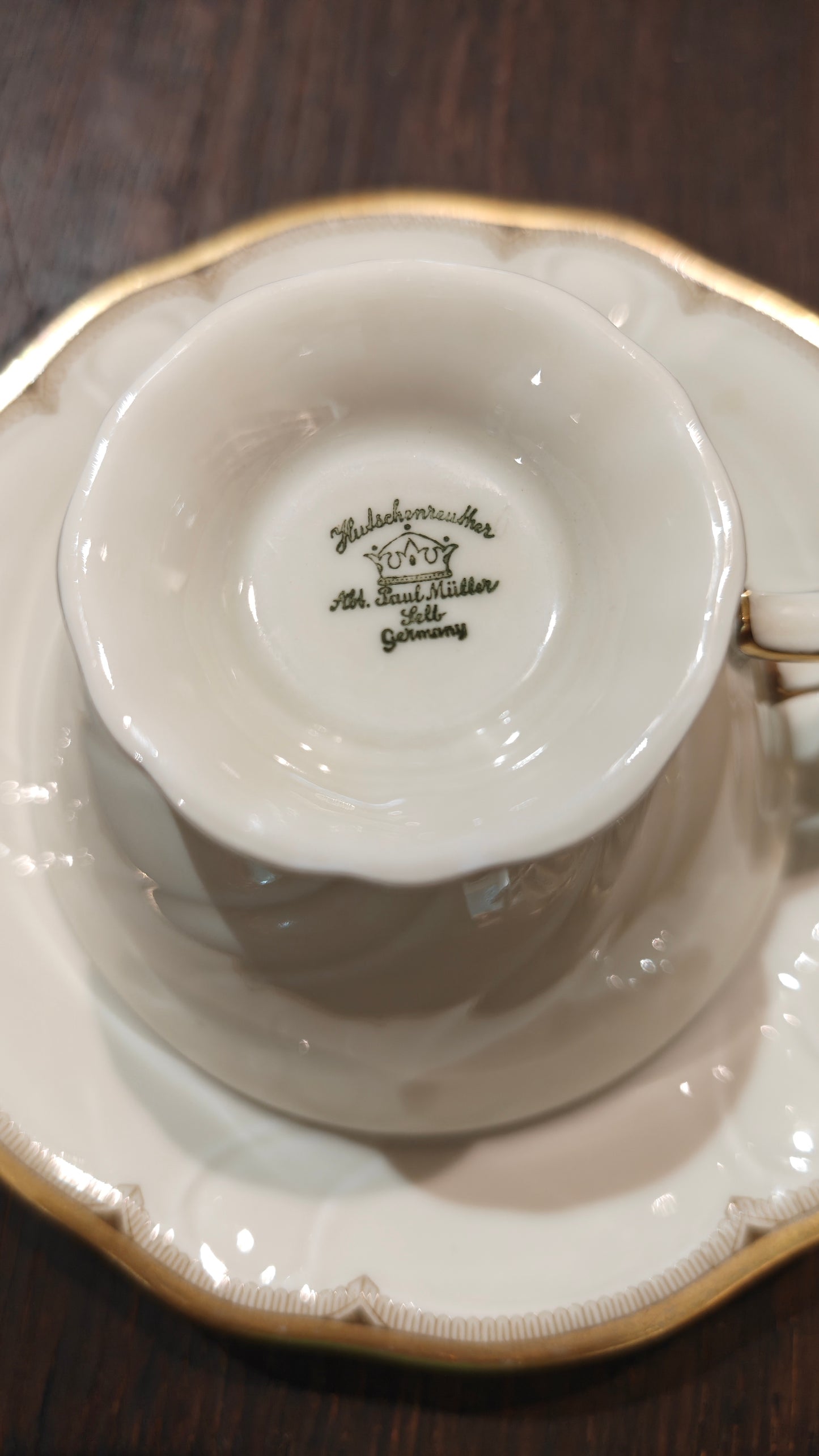 Rare vintage tea set by Hutschenreuther porcelain factory, specifically from the Paul Müller division in Selb, Germany.