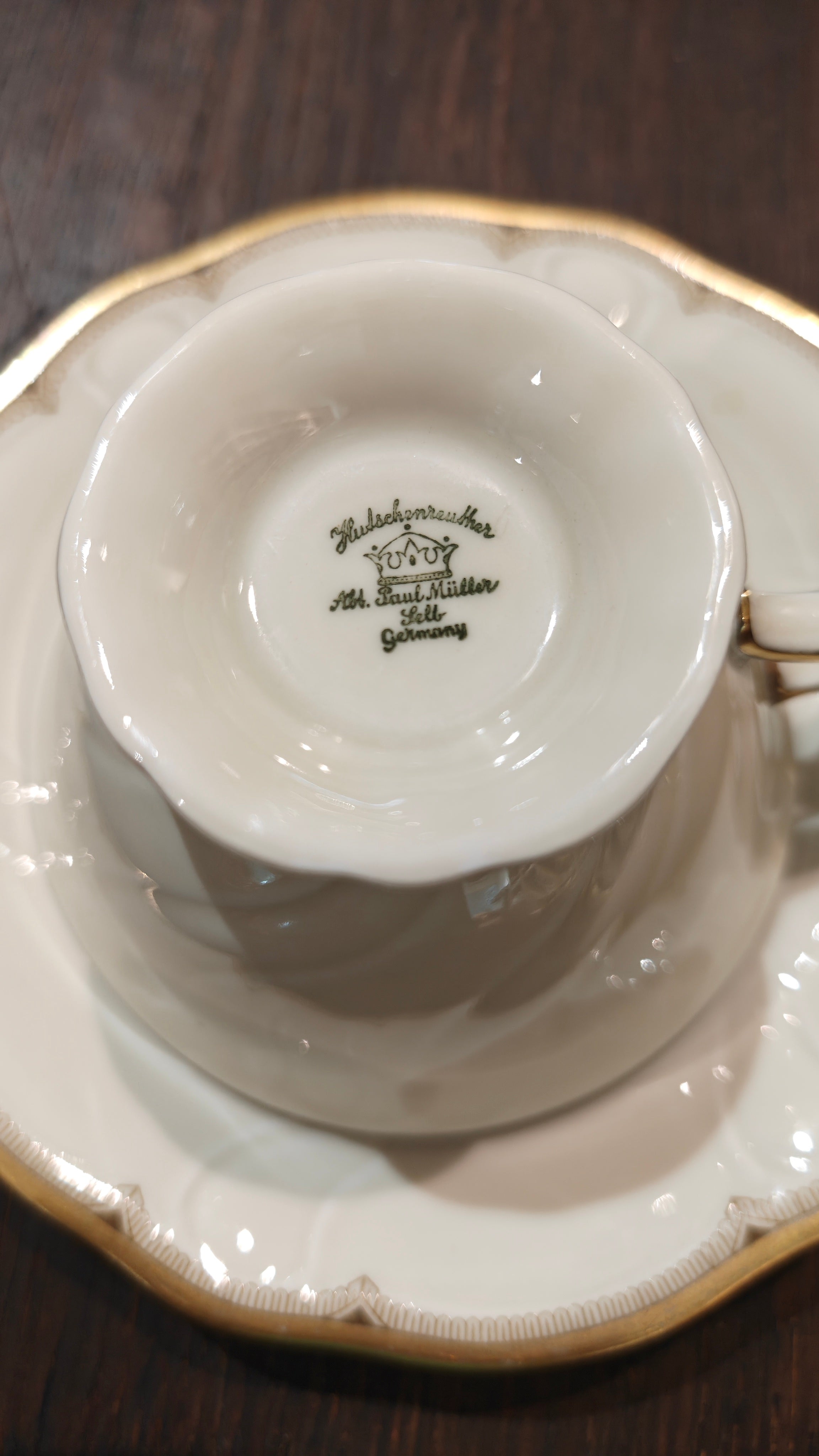 Rare vintage tea set by Hutschenreuther porcelain factory, specifically from the Paul Müller division in Selb, Germany.