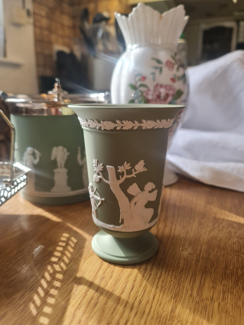 Rare Wedgwood Jasperware sage green vase 001