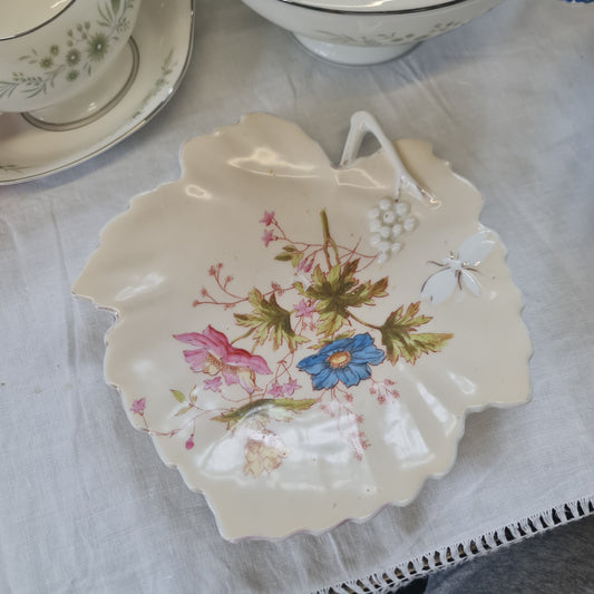 Antique likely Franz Anton Germany handpainted plate