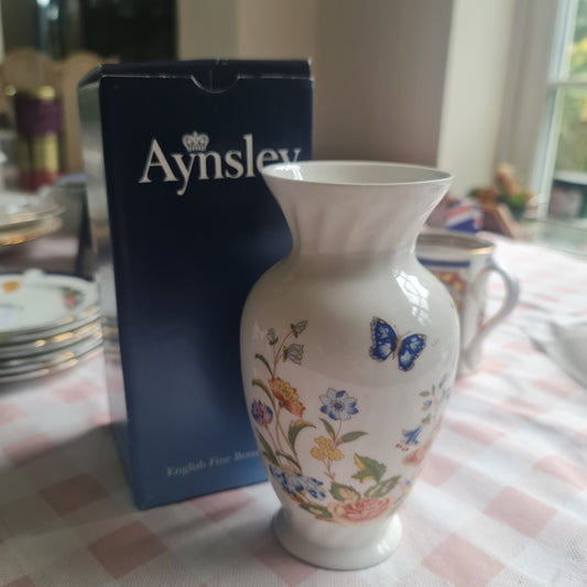 Aynsley vintage cottage garden vase