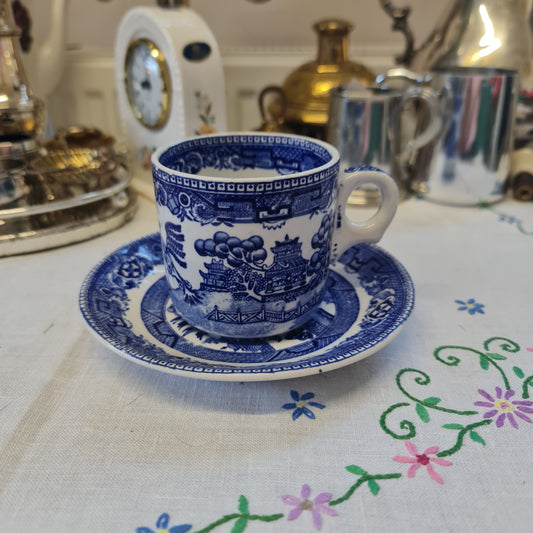 Rare Alfred Meakin blue willow big coffee set