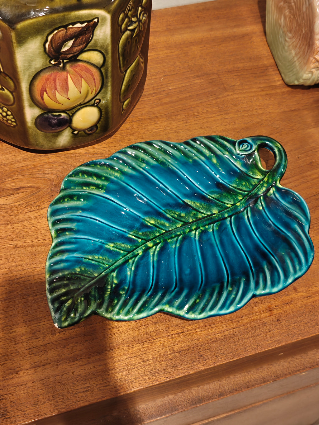 Ceramic leaf shake platter - minor defect at the base