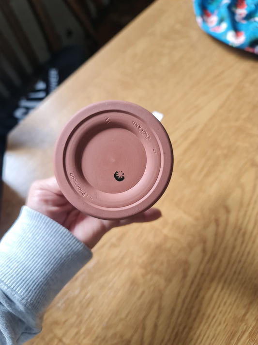 WEDGWOOD ENGLAND JASPERWARE TERRACOTTA RUST OLYMPUS CHERUBS POSY VASE  1958