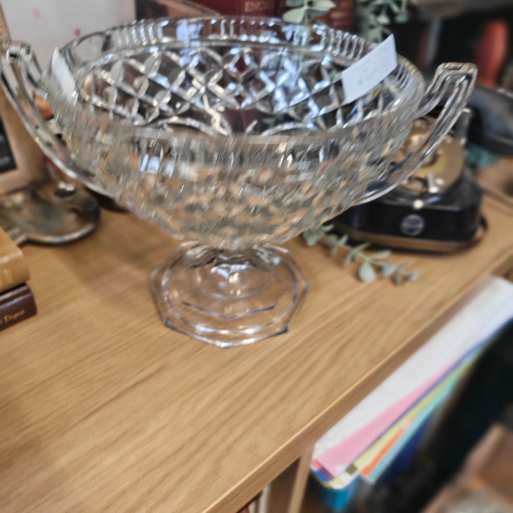 Vintage Pressed Glass Compote or Punch Bowl with a Trophy - 30 x 19 cm
