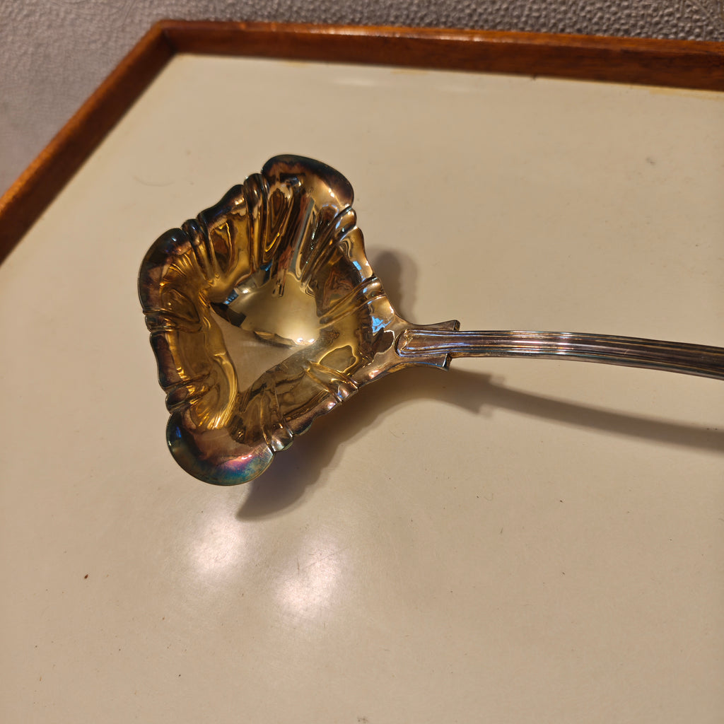 Gorgeous vintage Silver plated ladle L 13 cm