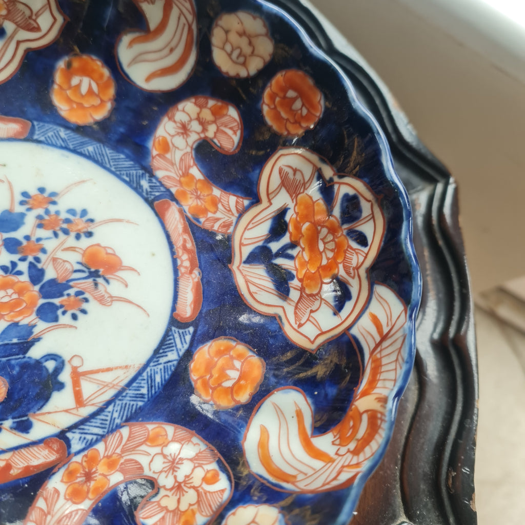 19th century Japanese handpainted imari bowl