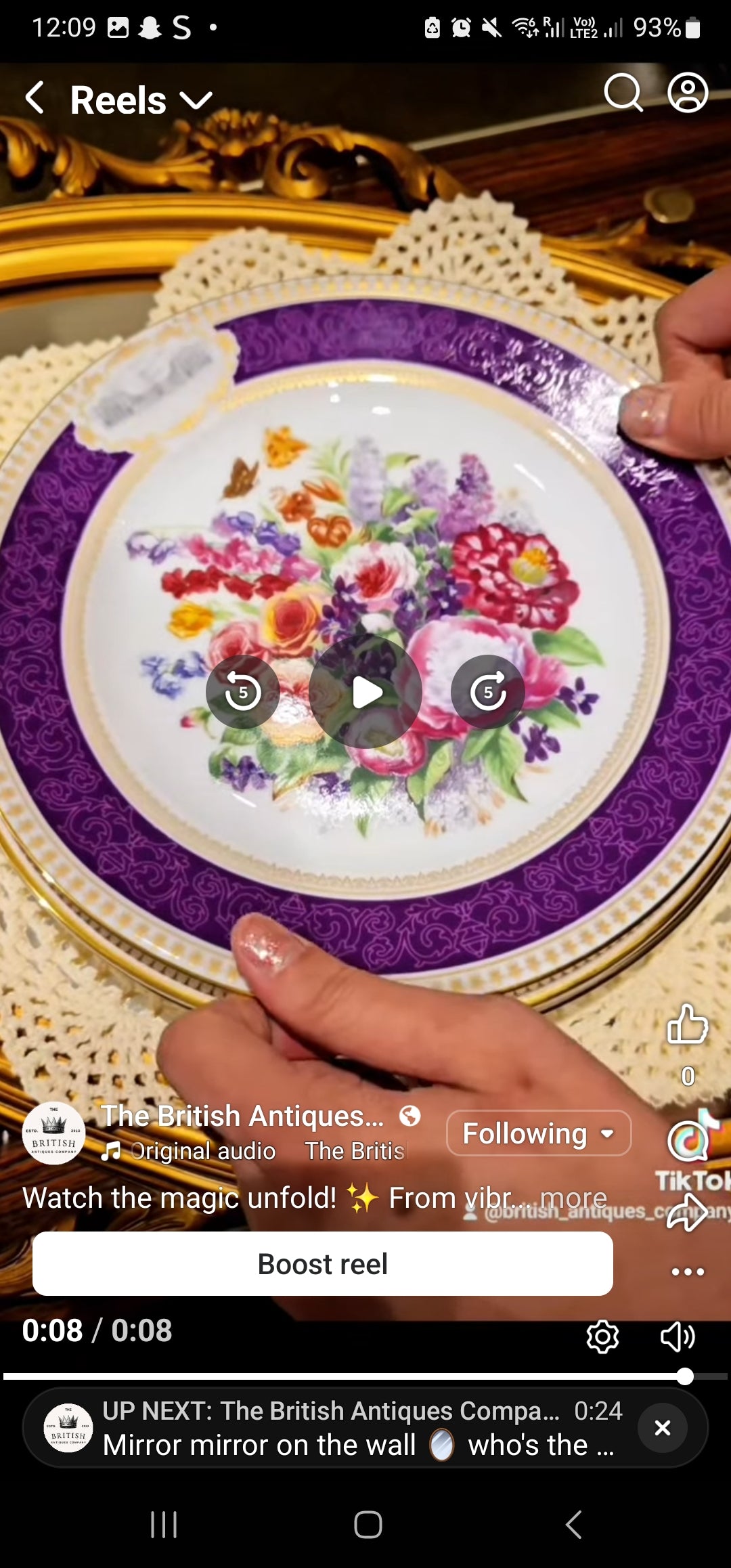 Fine bone china for the Royal Horticultural Society (RHS) to commemorate the 1989 Chelsea Flower Show.