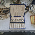 Vintage high quality Sheffield silver tea spoon set- weight 38 gms