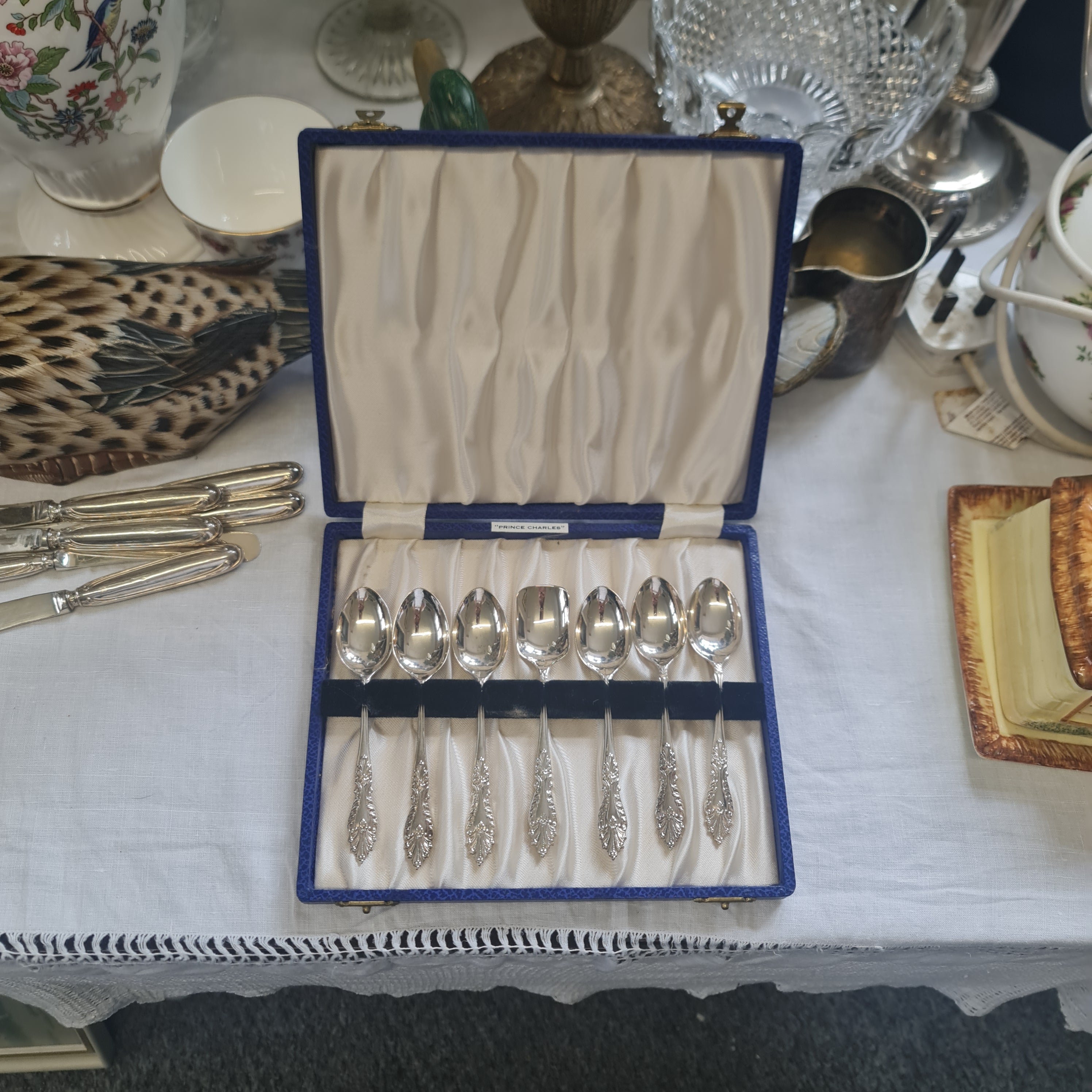Vintage high quality Sheffield silver tea spoon set- weight 38 gms