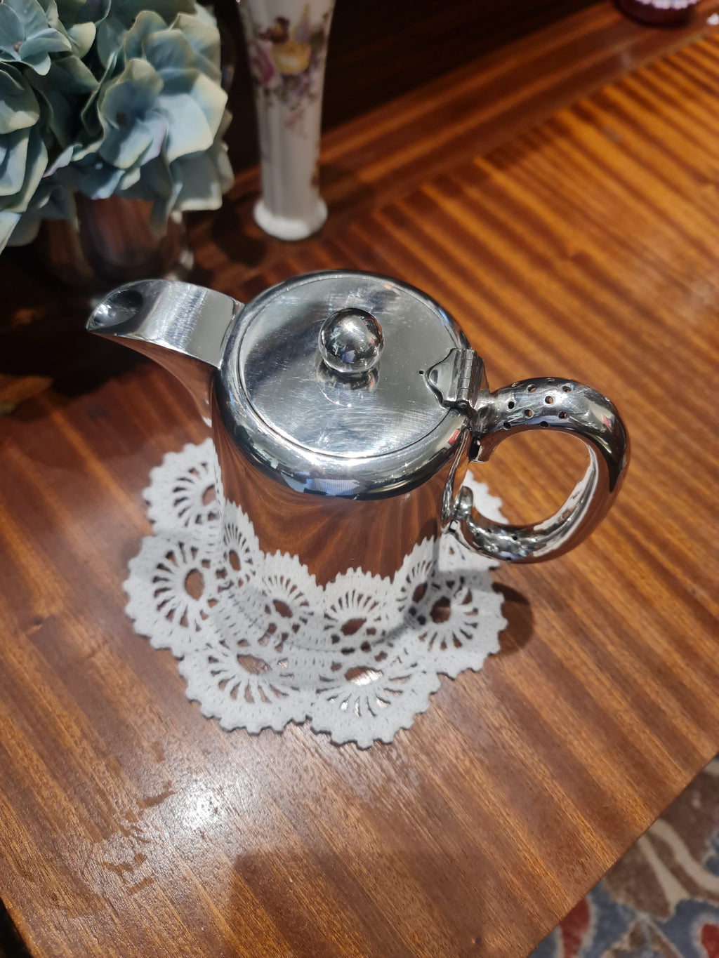 Walker Hall high grade silver plated coffee pot