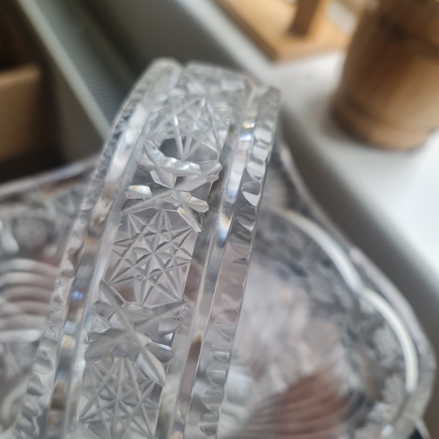 Rare Handcut high quality crustal big bowl  ( possible waterford)