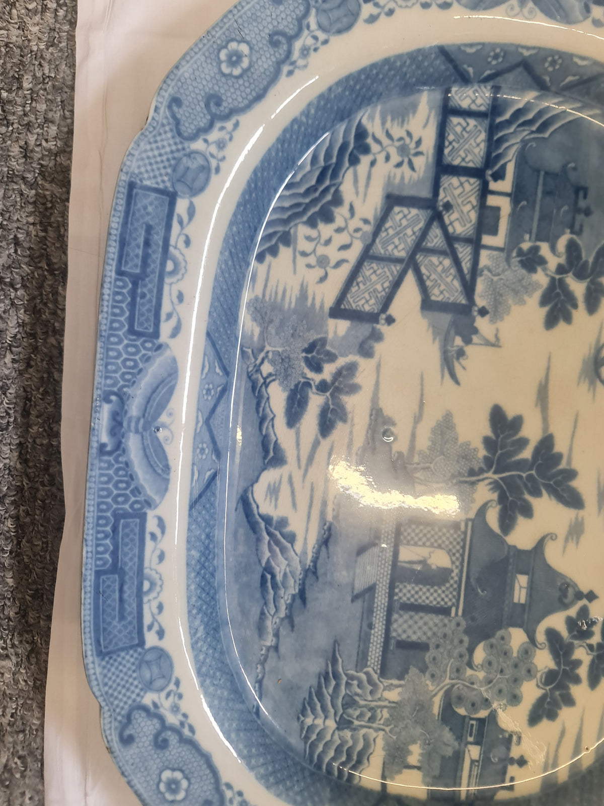 English Pearlware Blue & White Staffordshire Pottery Platter C1810-1825 - worned out on edge