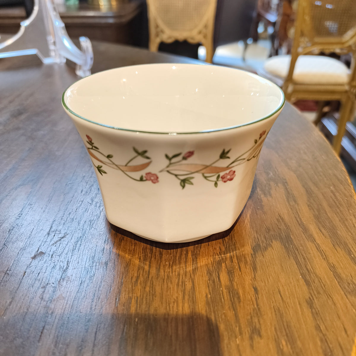 Johnson Brothers Eternal Beau Vintage Dinnerware Collection