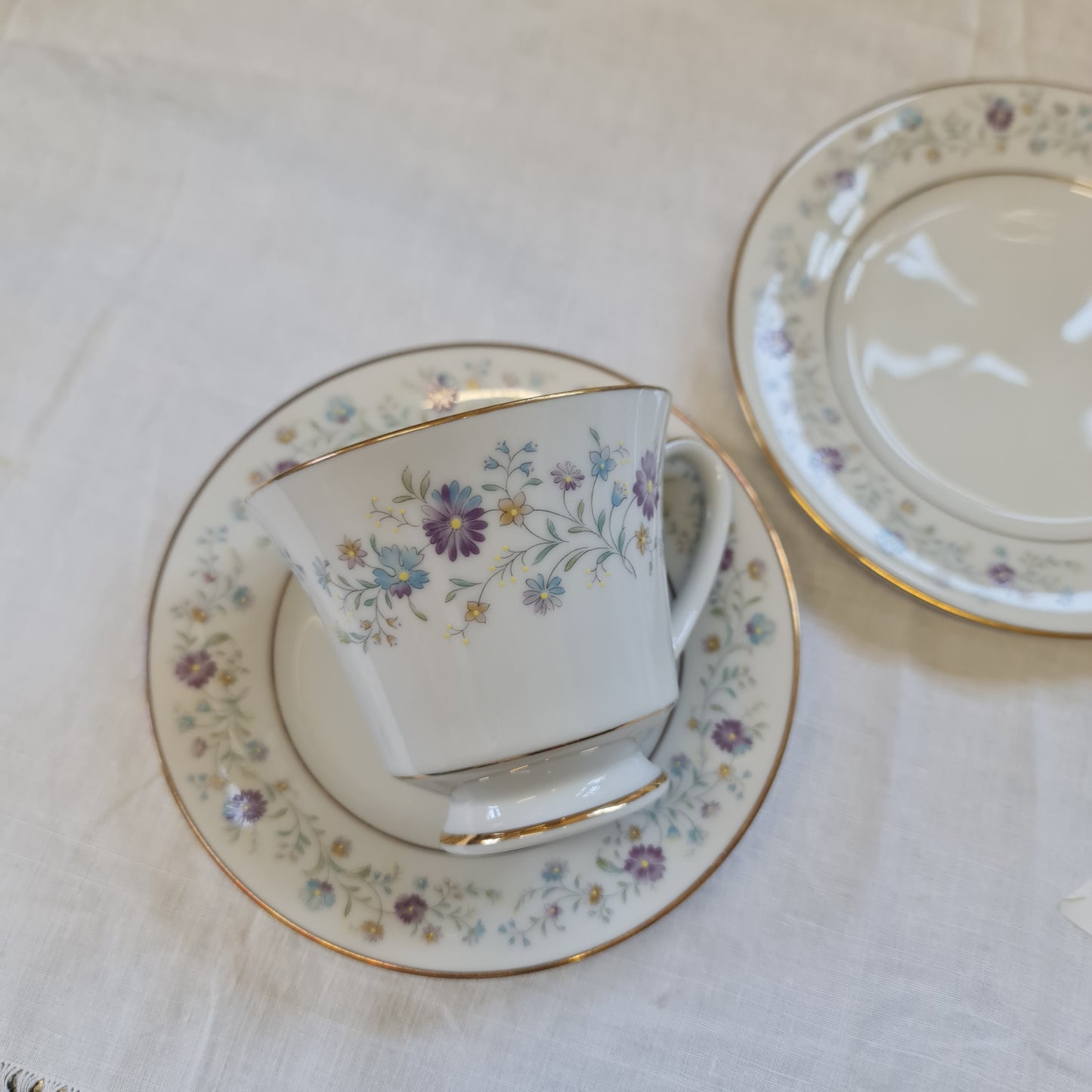 Noritake Tea set Trio fine china - long wood