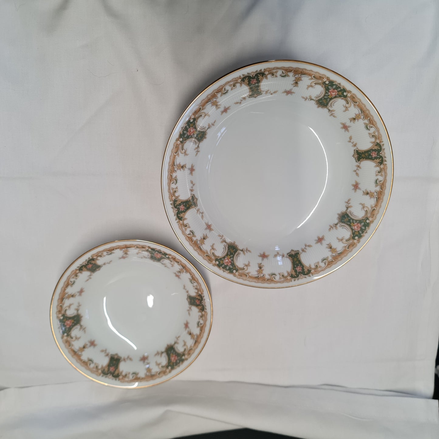 HIGH quality Noritake Dinner set