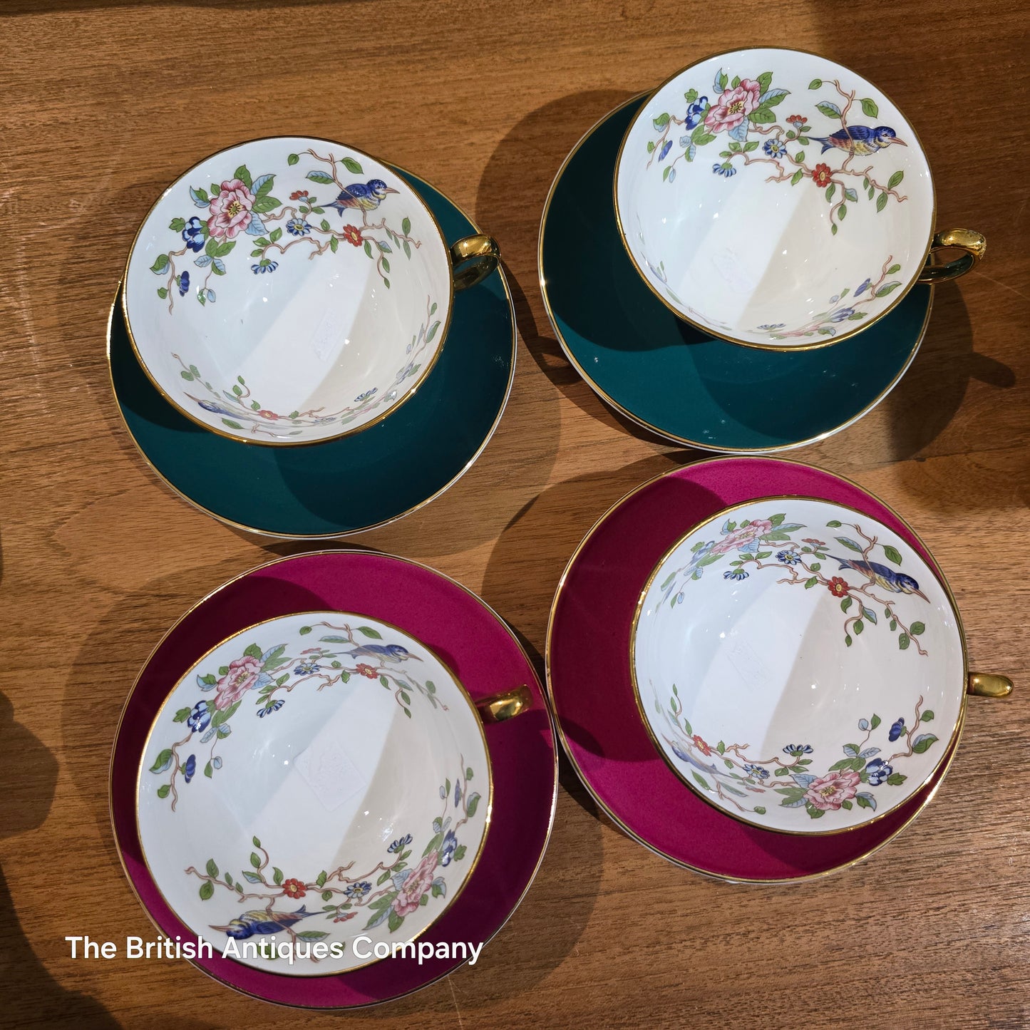 Aynsley Pembroke Pattern Tea Cup Set