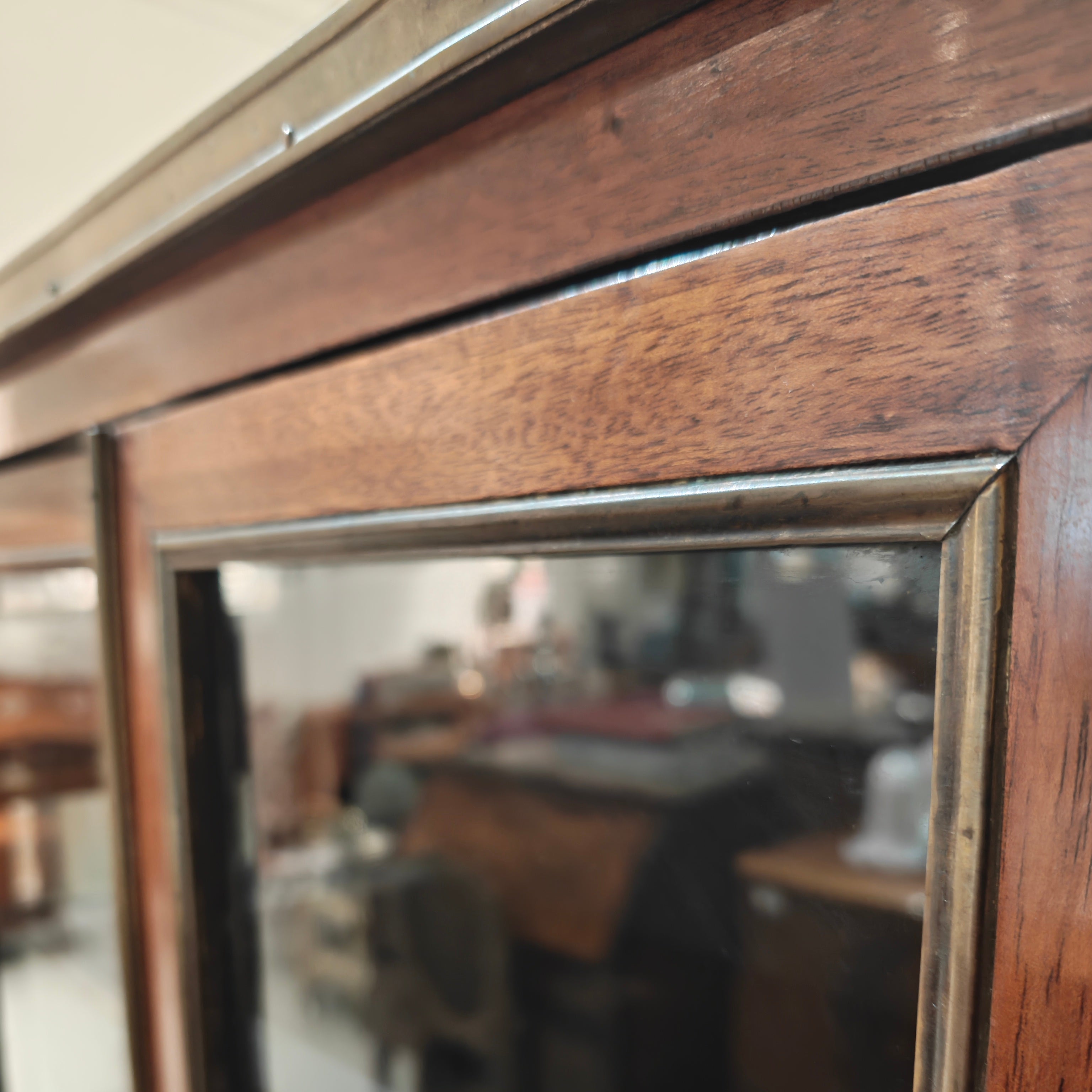 19th century French Louis XVI style Mahogany Display cabinet
