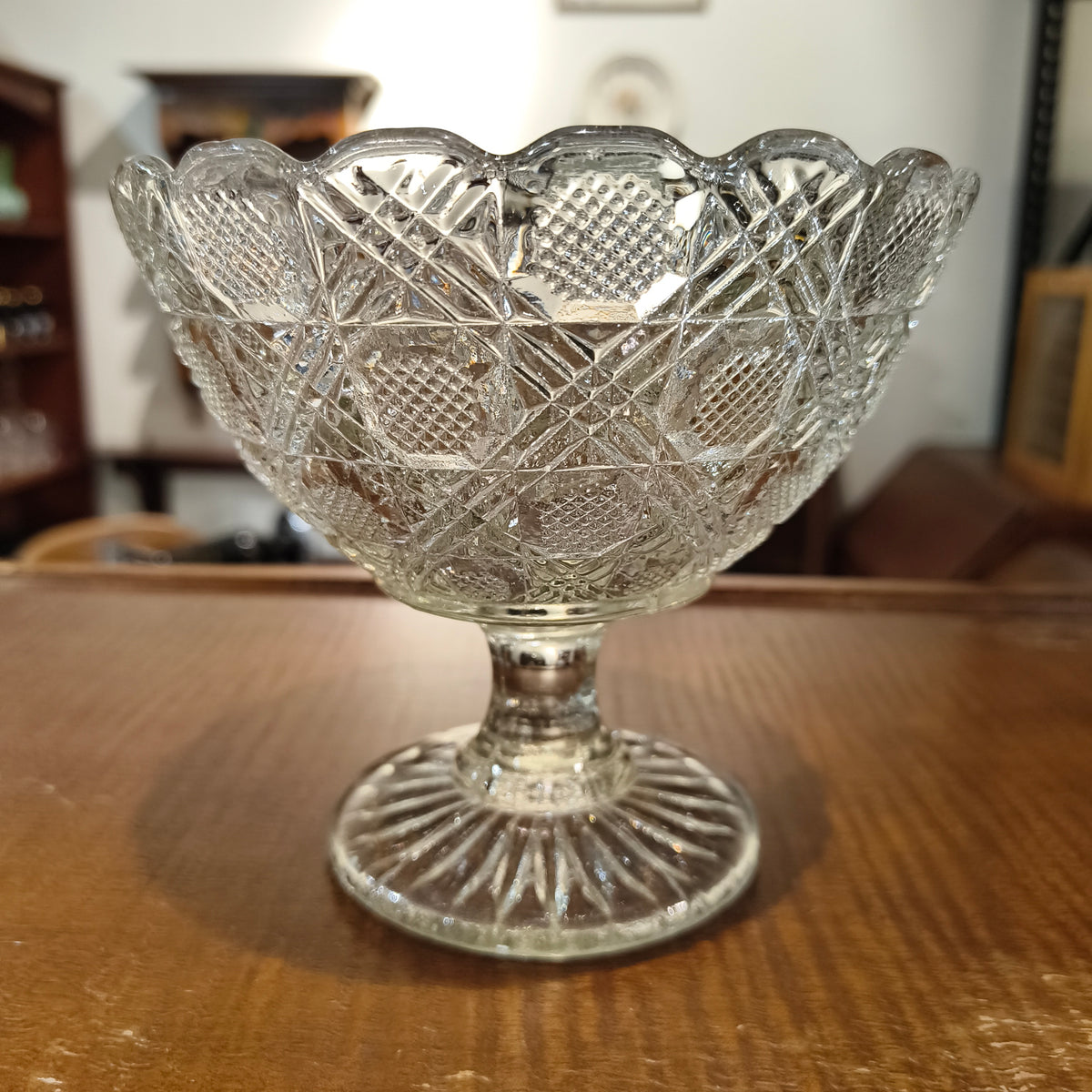 Vintage Clear Pressed Glass Pedestal Bowl – Scalloped Edge Diamond Cut Compote